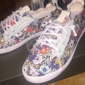 Women’s/Femmes Timberland Shoes!